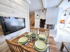 Гостиница Giewont View Apartment VisitZakopane  Гмина Косцелиско